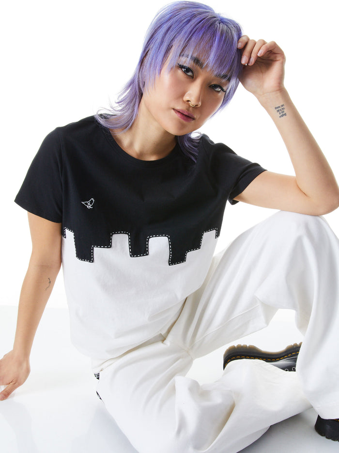 A+O X OVERT RYLYN OVERSIZED TEE - BLACK/WHITE
