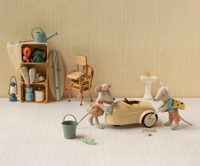 Car, Mouse- Wheat