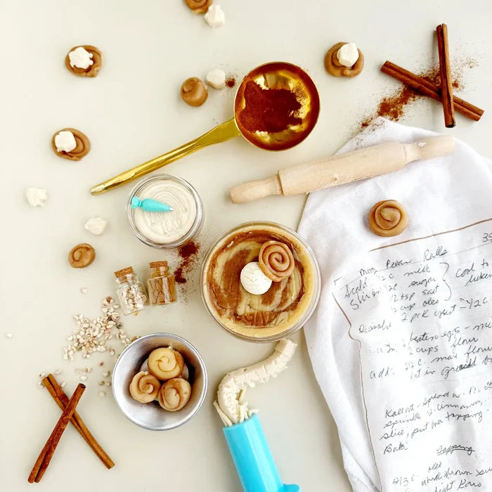 Cinnamon Roll Kiddough Play Kit
