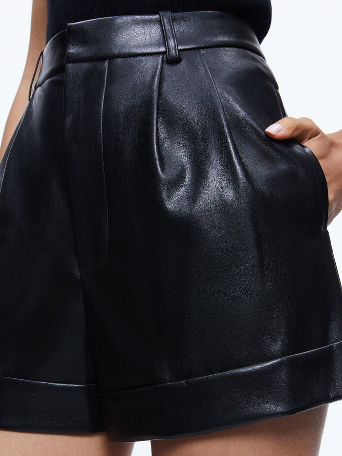 CONRY VEGAN SHORT - BLACK
