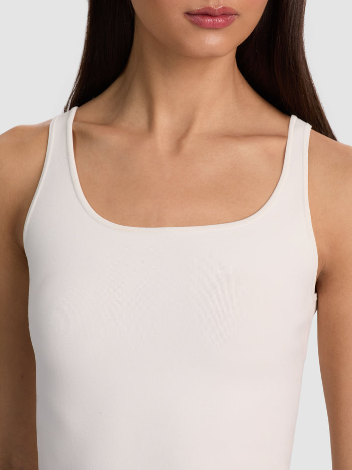 DARYN SCULPTING TANK - SOFT WHITE
