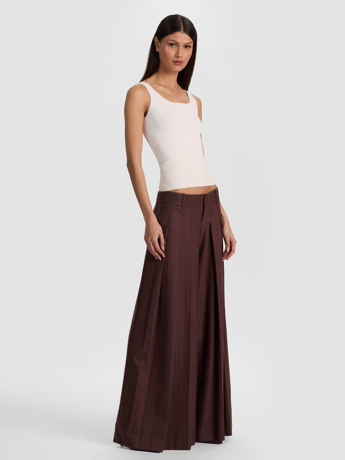 DARYN SCULPTING TANK - SOFT WHITE