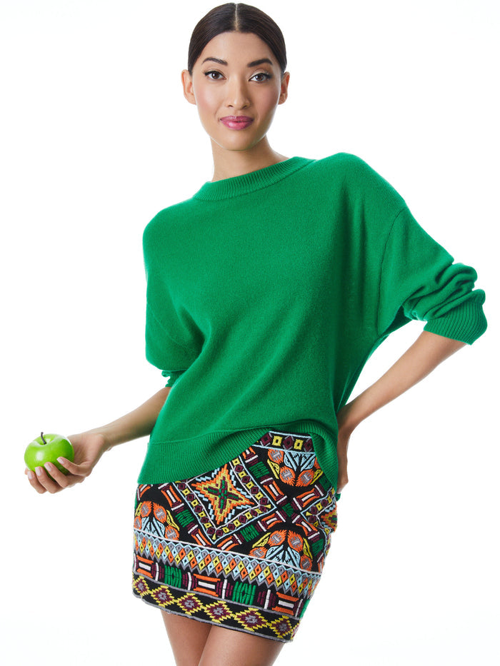 DENVER ROUND HEM SWEATER - DARK EMERALD