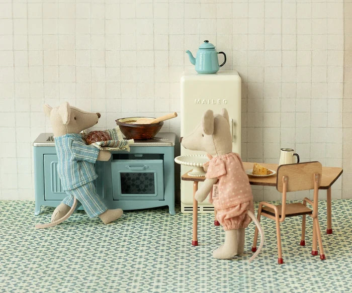Kitchen, Mouse- Blue