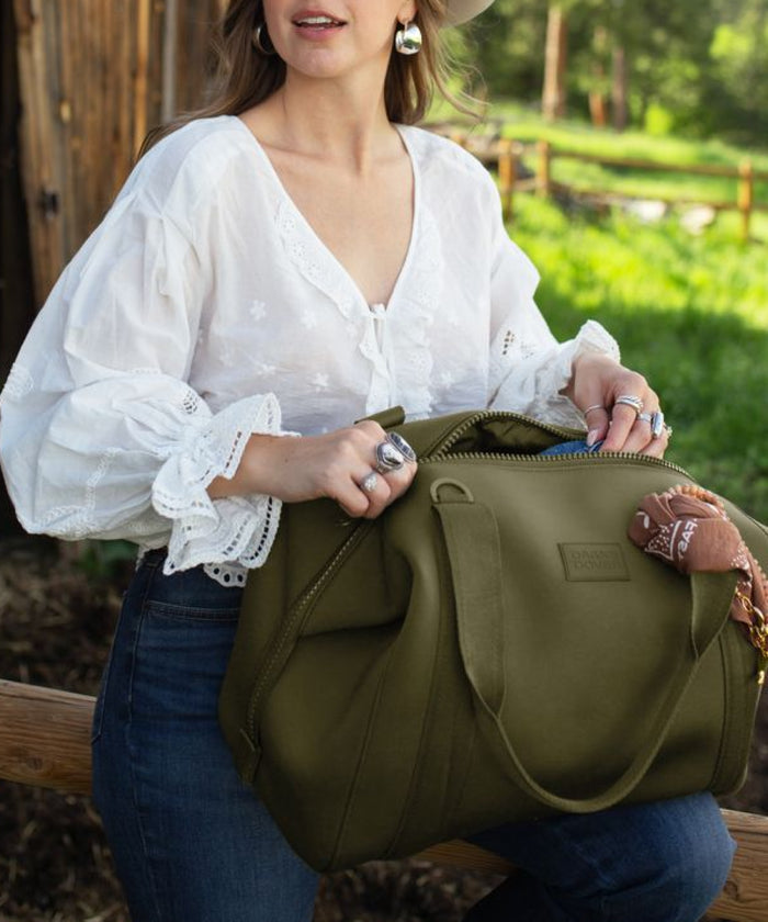 Landon Carryall in Cherry, Large