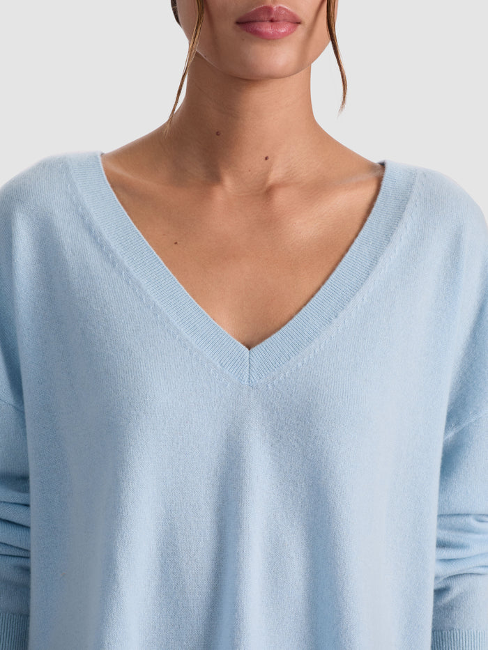 WILLIAMS CASHMERE PULLOVER - CAROLINA BLUE